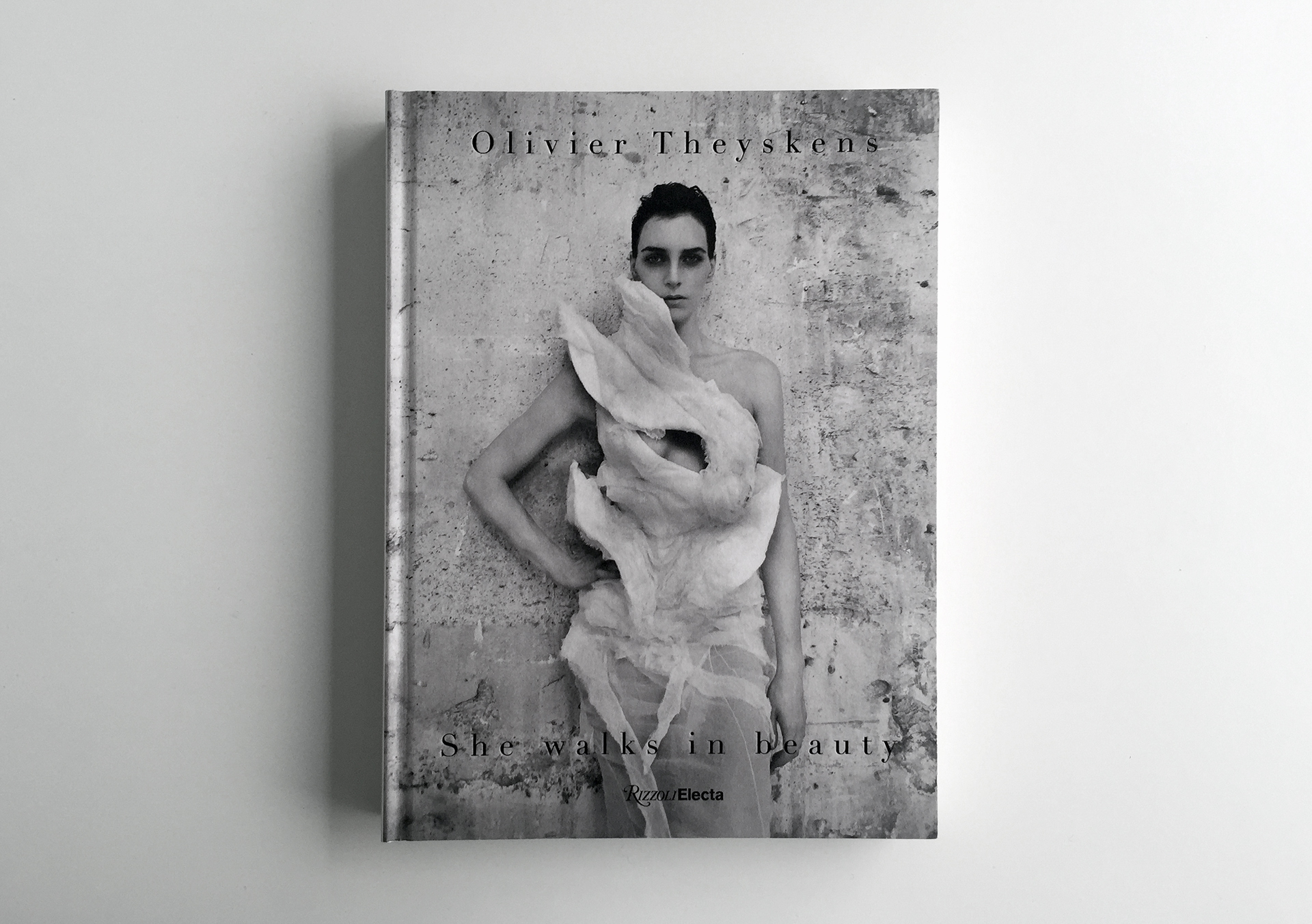 Maxemilian Studio | MoMu — Olivier Theyskens